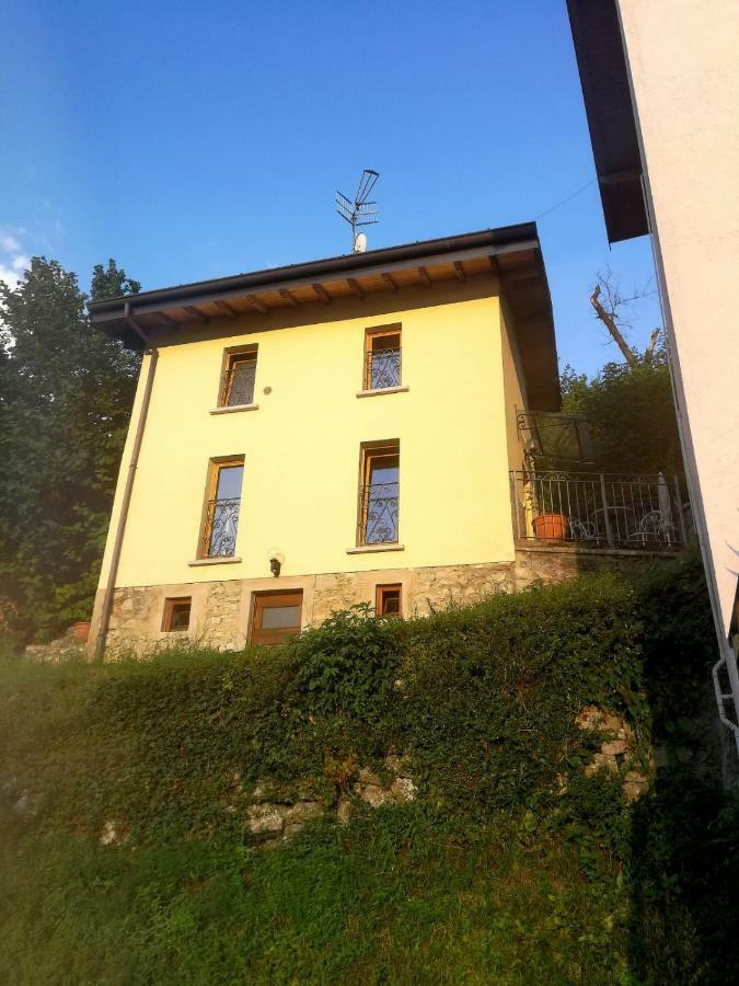 Rustico Vista Lago Apartment Lezzeno Luaran gambar